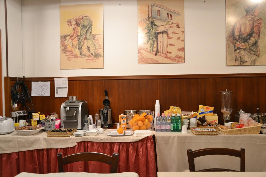 Hotel Marghine Macomer Zewnętrze zdjęcie